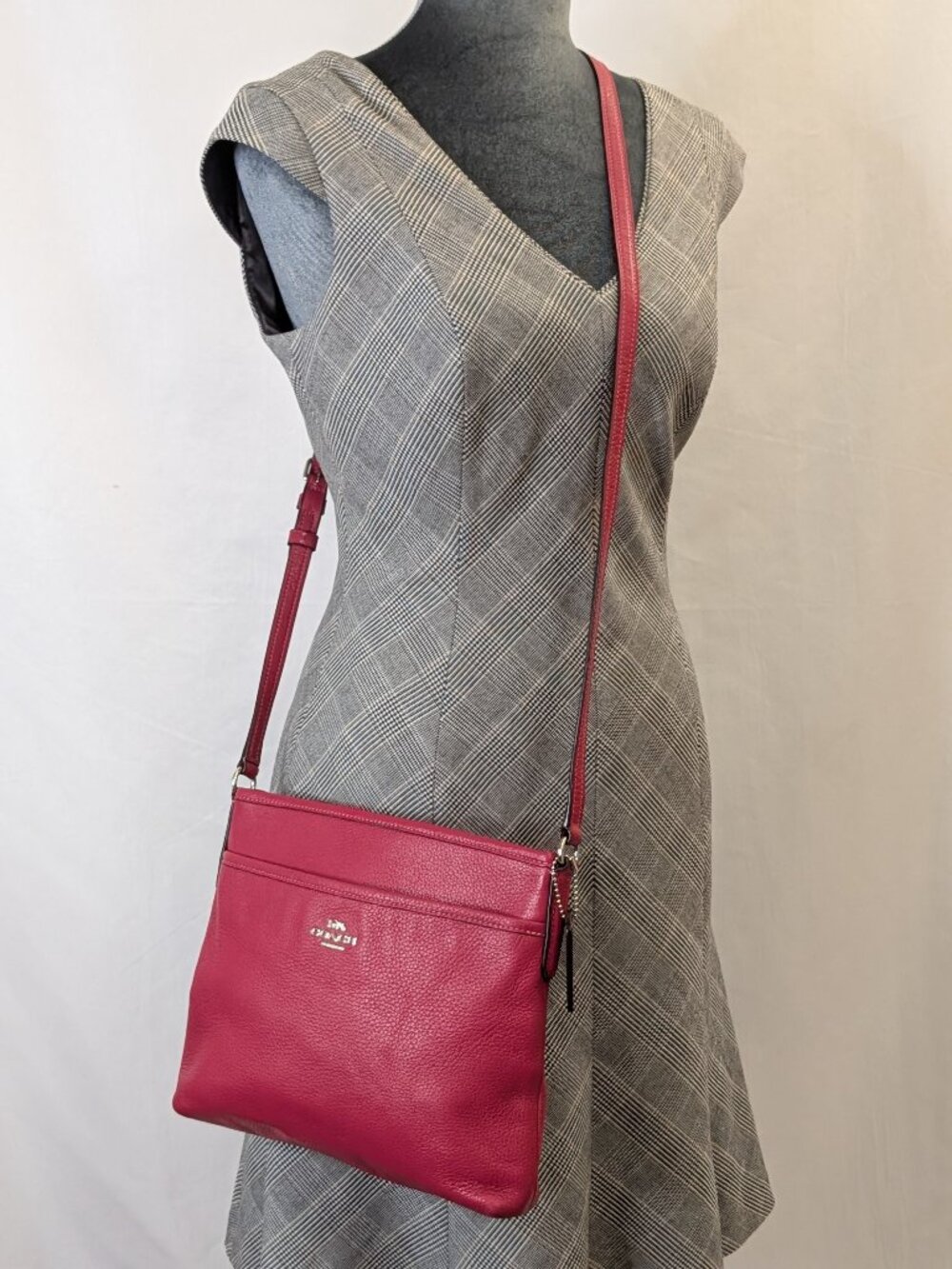 Coach F28035 Pink Pebbled Leather Crossbody Bag Purse Adjustable Strap - Picture 3 of 10